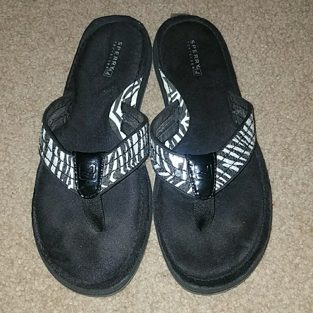 Sperry flip flops